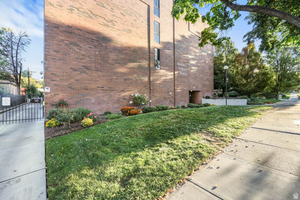 Image 42 of property listing at 845 E 100 S #201, Salt Lake City, UT 84102