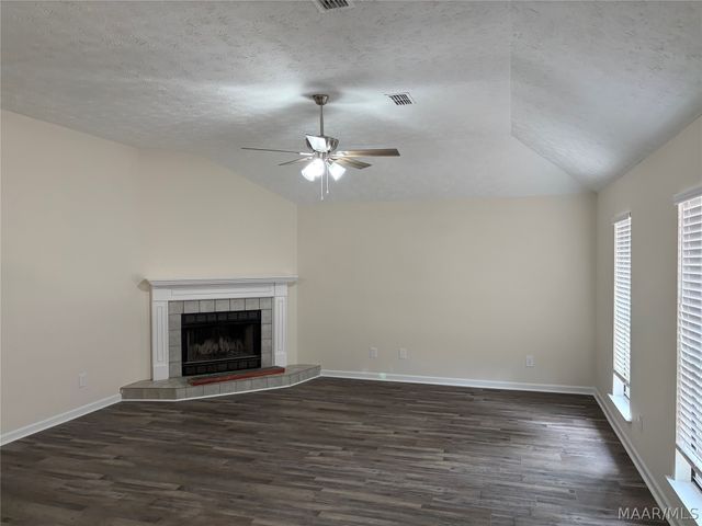 140 LAUREL HILL Drive, Prattville, AL 36066