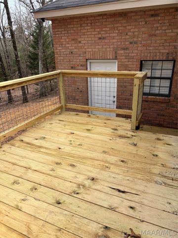 140 LAUREL HILL Drive, Prattville, AL 36066