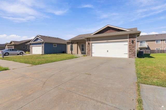 3324 Half Full Drive, Manhattan, KS 66502