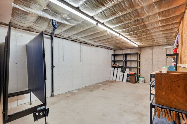 983 E 5400 S, South Ogden, UT 84405