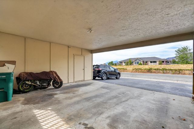 983 E 5400 S, South Ogden, UT 84405