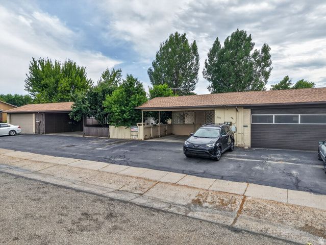 983 E 5400 S, South Ogden, UT 84405