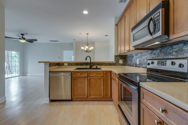 7005 Lenox Village Dr Apt C12, Nashville, TN 37211