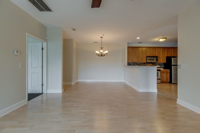 7005 Lenox Village Dr Apt C12, Nashville, TN 37211