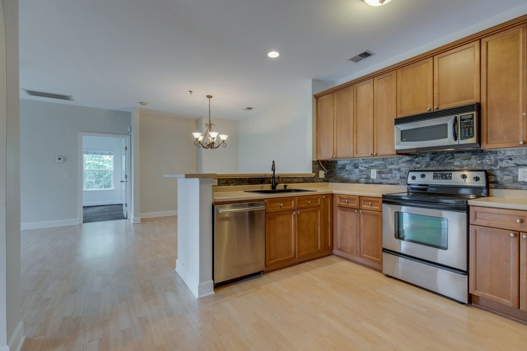 7005 Lenox Village Dr Apt C12, Nashville, TN 37211