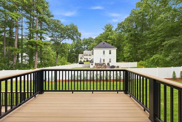 12 Gove Rd, Billerica, MA 01821