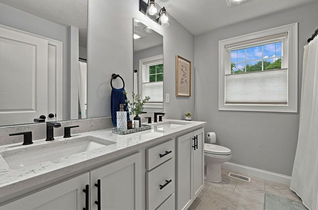 12 Gove Rd, Billerica, MA 01821