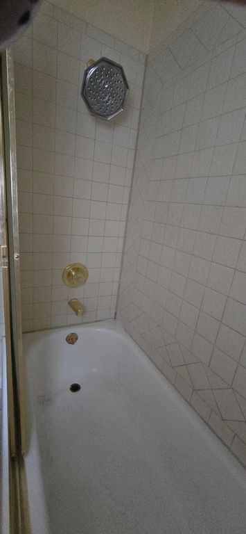 Image 6 of property listing at 1609 Catalina Drive, San Angelo, TX 76901