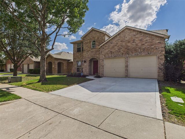 1704 Heron Drive, Aubrey, TX 76227