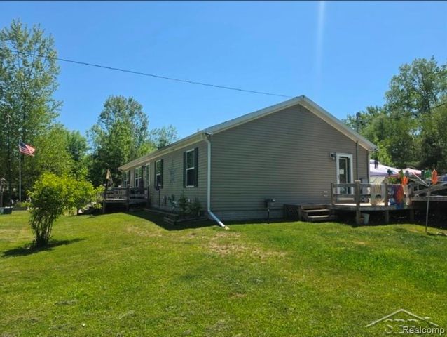 20 E Mier Road, Sanford, MI 48657