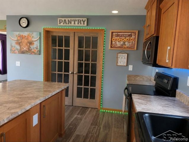20 E Mier Road, Sanford, MI 48657
