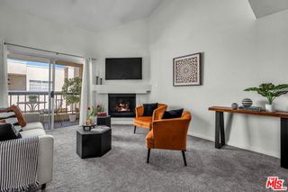 21520 Burbank Boulevard 313, Woodland Hills, CA 91367