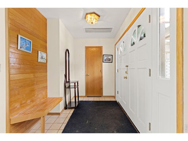 7598 Estate Cir, Niwot, CO 80503