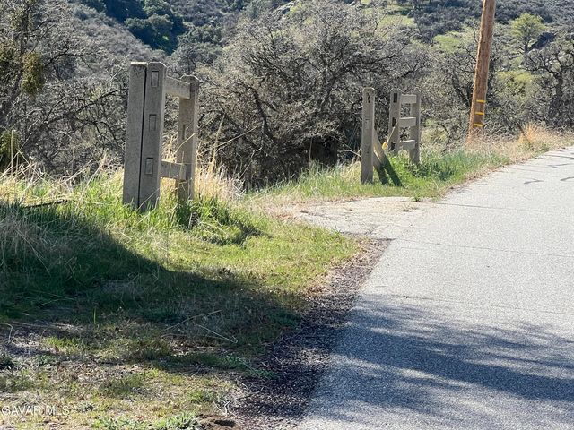 28600 Ridgeview Court, Tehachapi, CA 93561