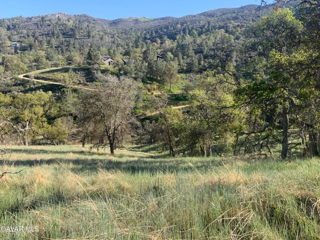 28600 Ridgeview Court, Tehachapi, CA 93561