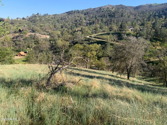 28600 Ridgeview Court, Tehachapi, CA 93561