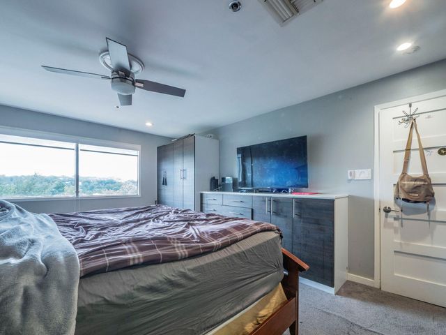 40 N Interstate 35 Highway 4A4, Austin, TX 78701