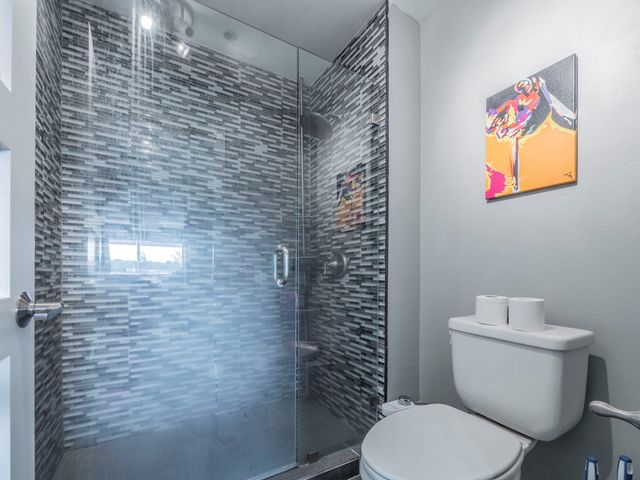 40 N Interstate 35 Highway 4A4, Austin, TX 78701