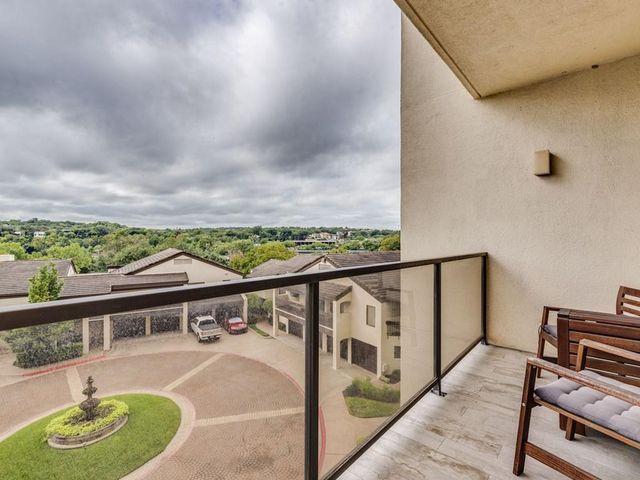 40 N Interstate 35 Highway 4A4, Austin, TX 78701