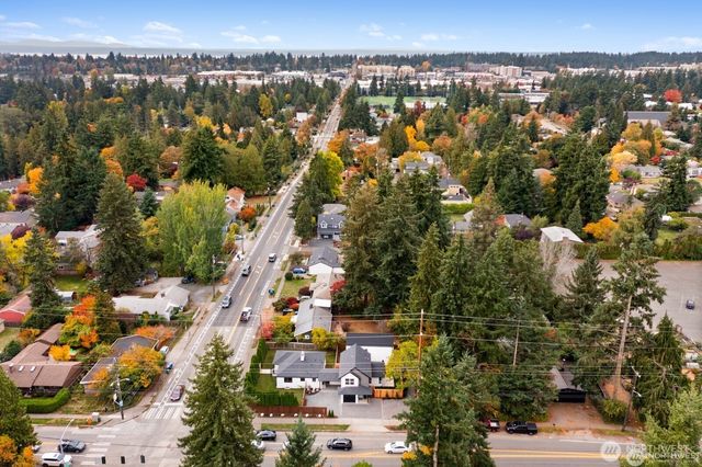 13007 1st Avenue NE, Seattle, WA 98125