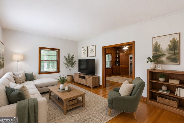2111 M L King Jr Drive NW, Atlanta, GA 30310