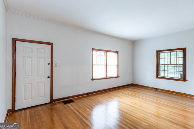 2111 M L King Jr Drive NW, Atlanta, GA 30310