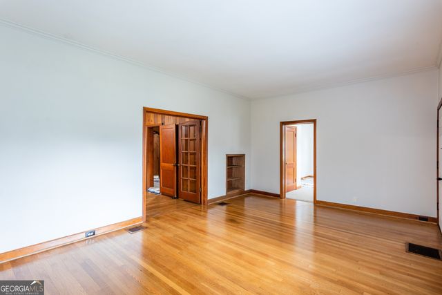 2111 M L King Jr Drive NW, Atlanta, GA 30310