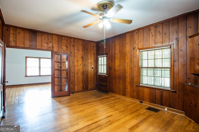 2111 M L King Jr Drive NW, Atlanta, GA 30310
