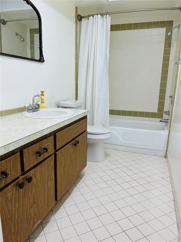 8651 10TH STREET N 210, St Petersburg, FL 33702