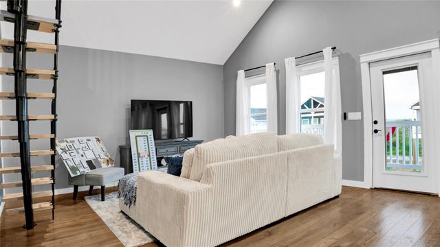 1036 Sunset Circle W, Crystal Beach, TX 77650