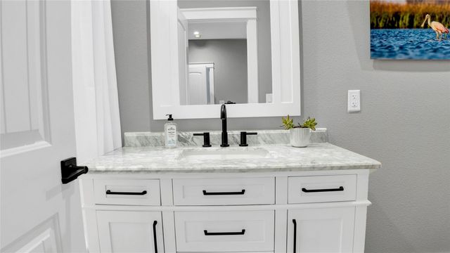 1036 Sunset Circle W, Crystal Beach, TX 77650