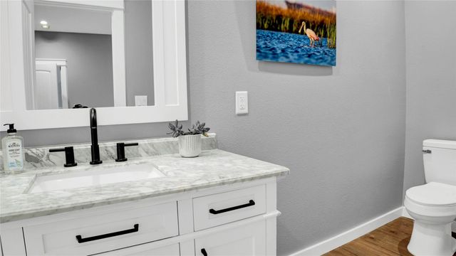 1036 Sunset Circle W, Crystal Beach, TX 77650