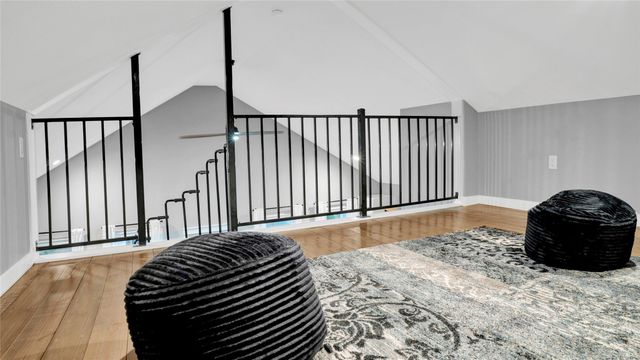 1036 Sunset Circle W, Crystal Beach, TX 77650
