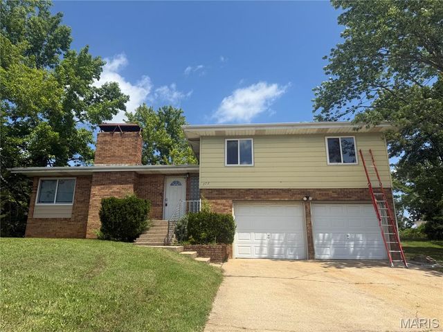 272 Vickie Lynn Lane, St Robert, MO 65584