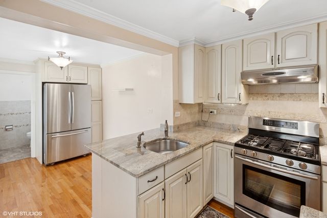 3837 Kirk Street, Skokie, IL 60076