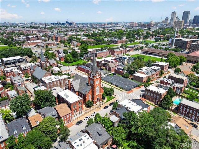 1816 S 8th Street, St Louis, MO 63104