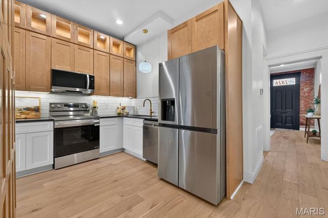 1816 S 8th Street, St Louis, MO 63104
