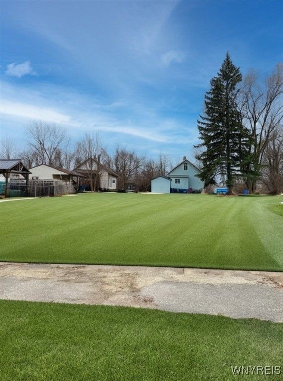 5645 Girard Avenue, Niagara Falls, NY 14304