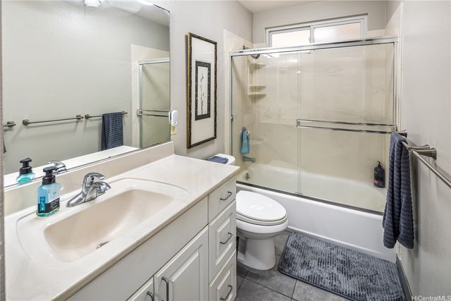 914 Hoomoana Street, Pearl City, HI 96782