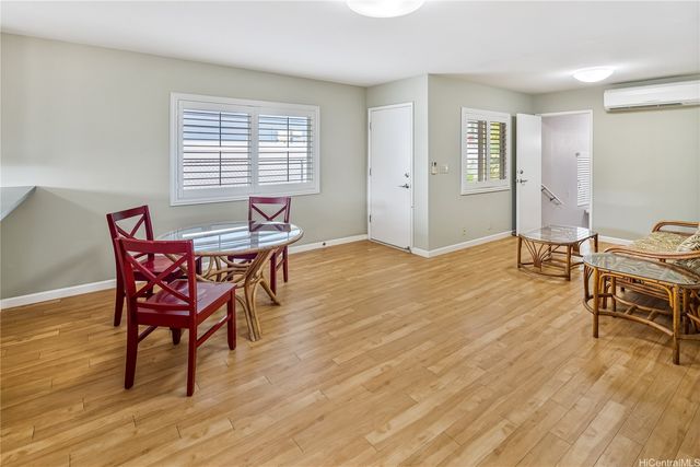 914 Hoomoana Street, Pearl City, HI 96782