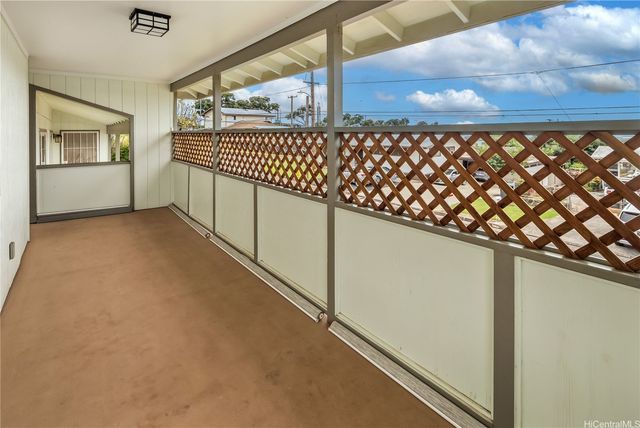 914 Hoomoana Street, Pearl City, HI 96782