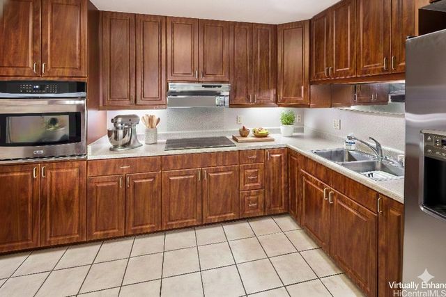 914 Hoomoana Street, Pearl City, HI 96782