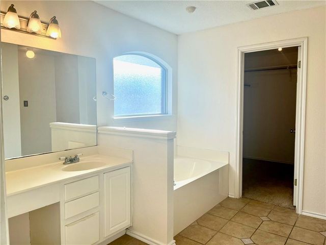 16831 Bailey Jean DR, Round Rock, TX 78681