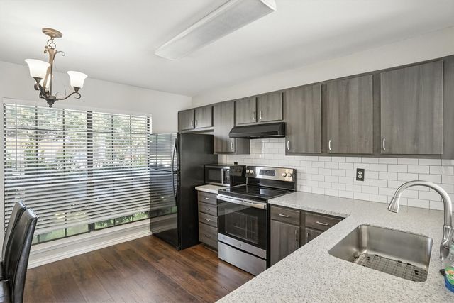 849 Bailey Drive, Cedar Hill, TX 75104