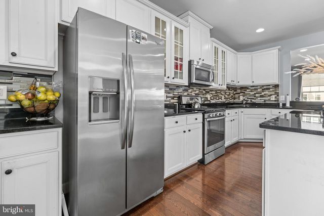 16729 SHACKLEFORD WAY, Woodbridge, VA 22191