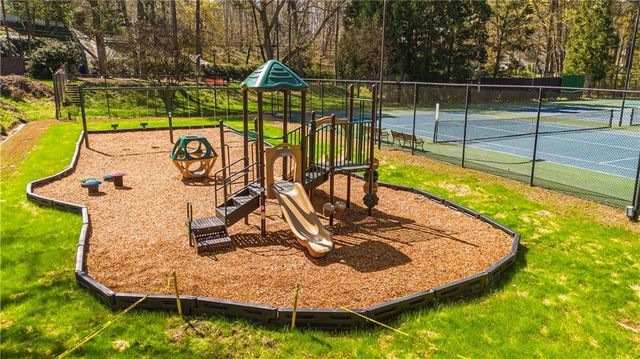 7 Scotland Place NW, Atlanta, GA 30318