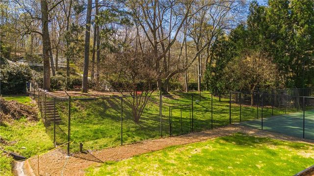 7 Scotland Place NW, Atlanta, GA 30318