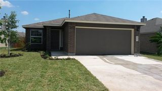 412 Summerside Ave, Lockhart, TX 78644