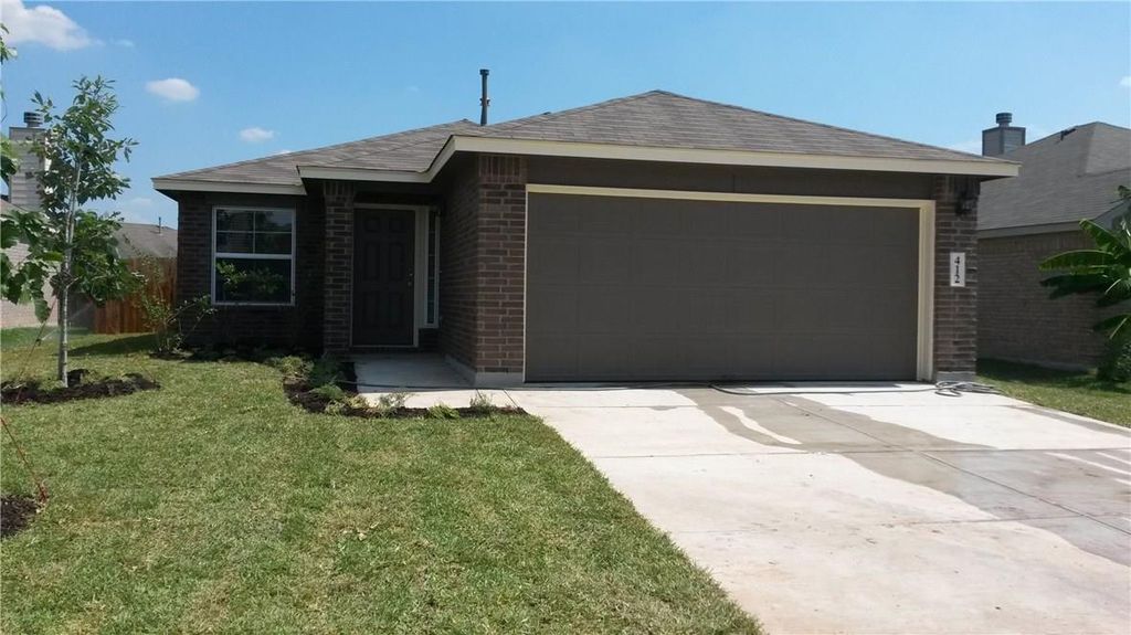 412 Summerside Ave, Lockhart, TX 78644